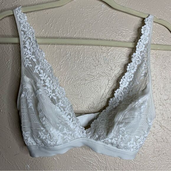 Wacoal embrace lace covertible plunge soft cup wireless bra delicious white - Picture 4 of 12